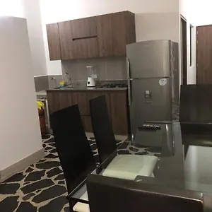 Apartamento Amplio En Laureles, Excelente Ubicacion, 3 Alcobas 403 , Medellín Colombia